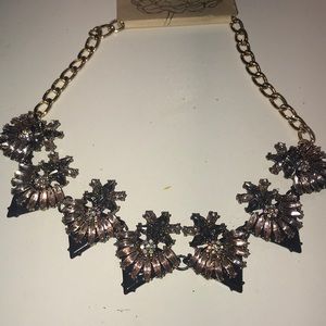 Statement necklace